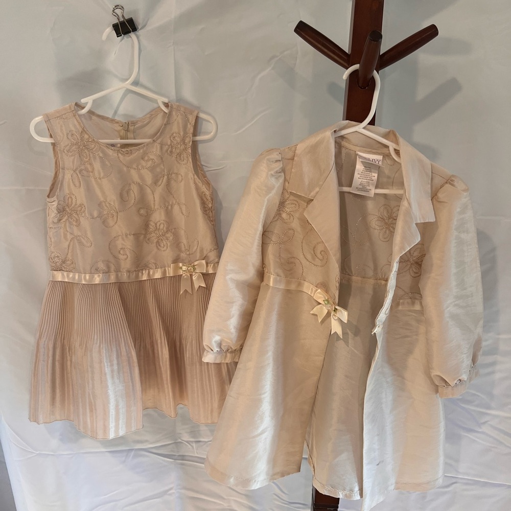 Excellent condition girls dress with jacket, cream colored, great for wedding,